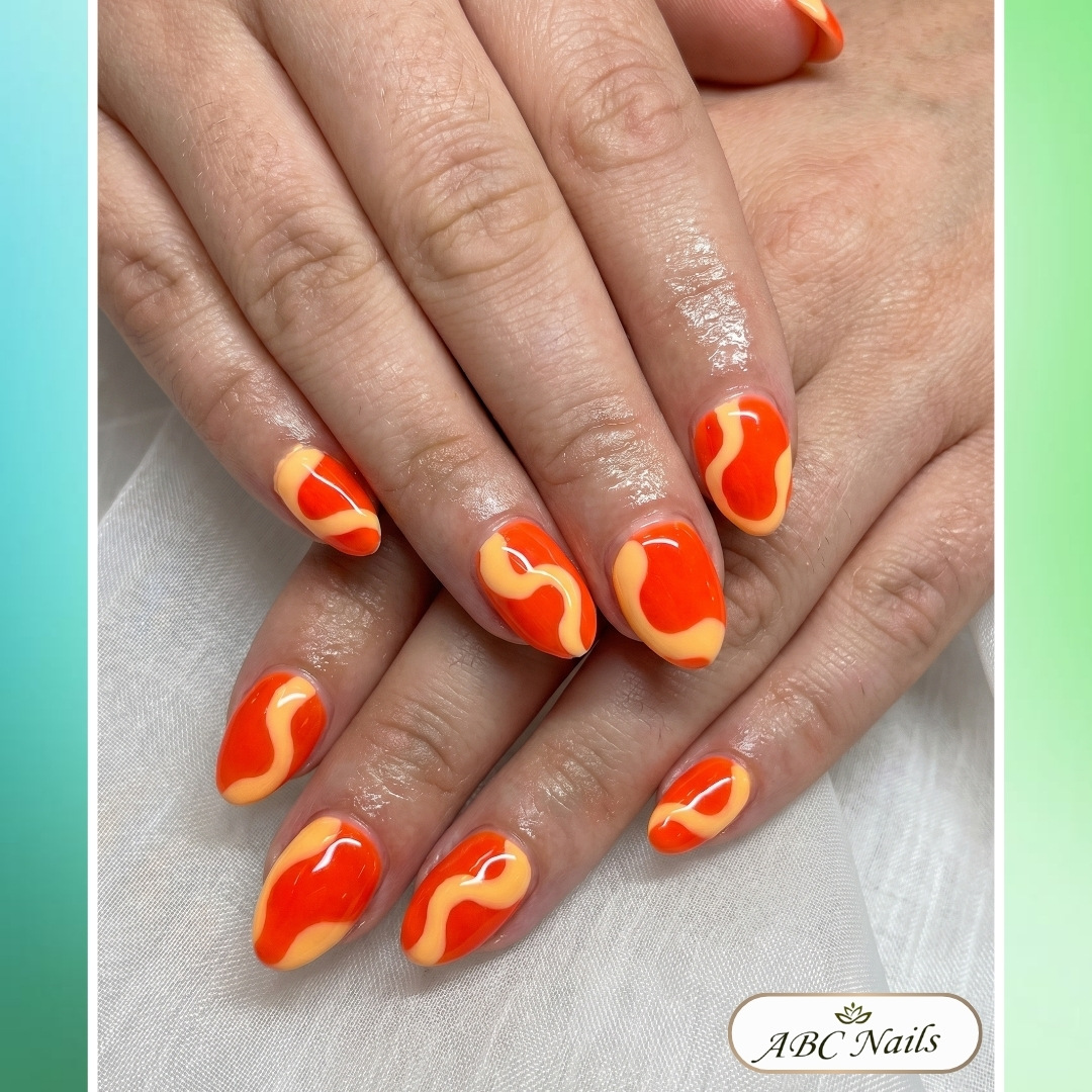 Happy nails